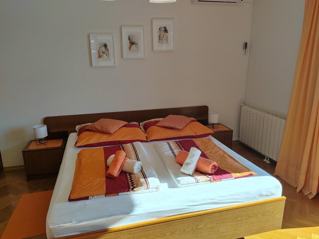 Barbat na Rabu Room'S Brica מראה חיצוני תמונה