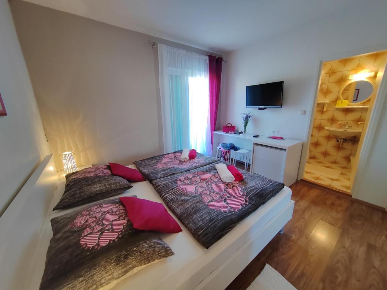 Barbat na Rabu Room'S Brica מראה חיצוני תמונה